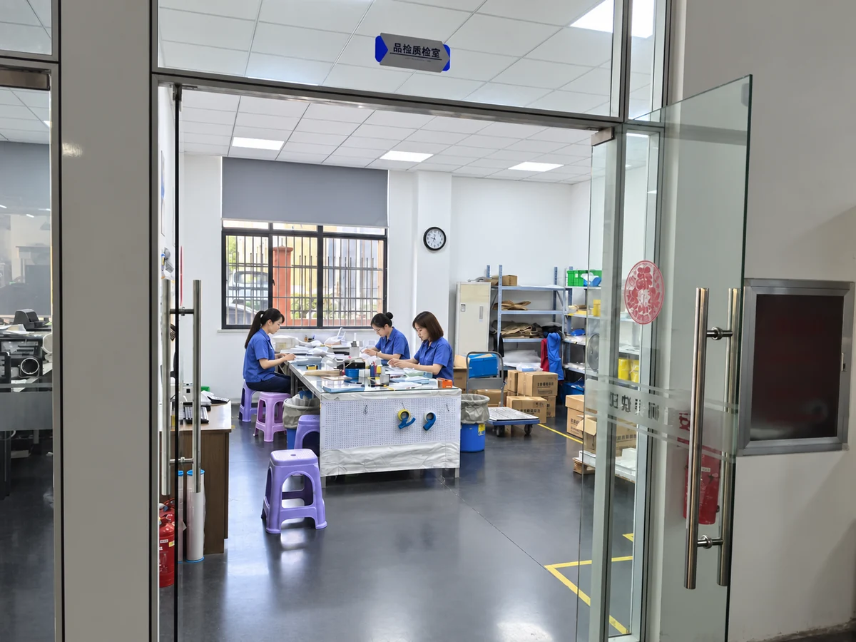 AI-retouched partner inspection room with fictional faces, blue work uniforms and cosmetic surface edits